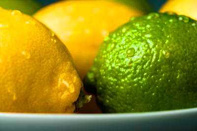 Para hacer un buen guacamole necesitas lima o limón